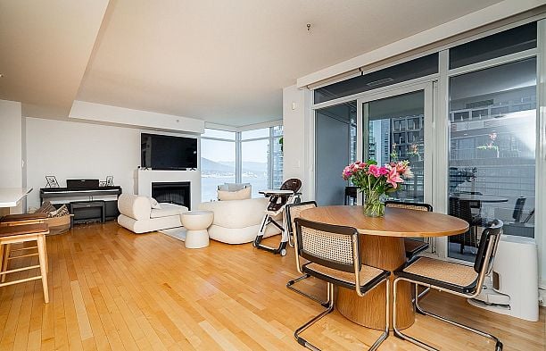 1904 1205 W Hastings Street Coal Harbour