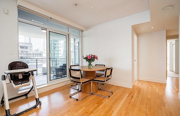 1904 1205 W Hastings Street Coal Harbour