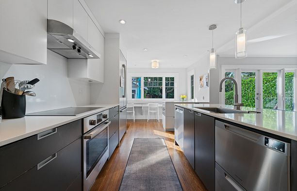 2138 W 21st Avenue Arbutus