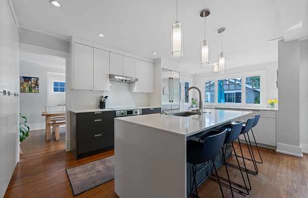 2138 W 21st Avenue Arbutus