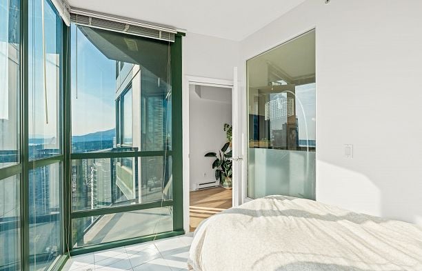 3103 1239 W Georgia Street Coal Harbour