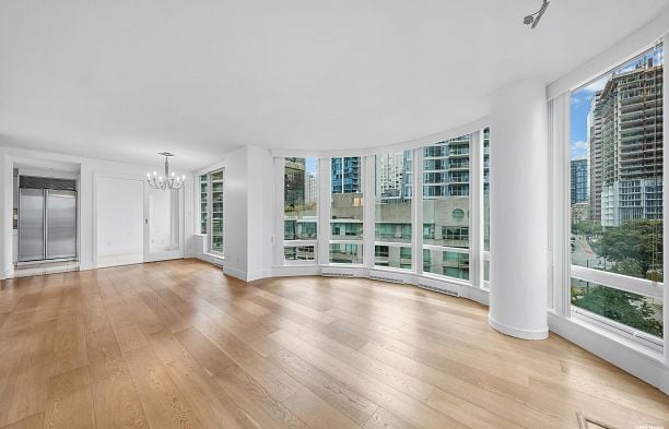 806 590 Nicola Street Coal Harbour