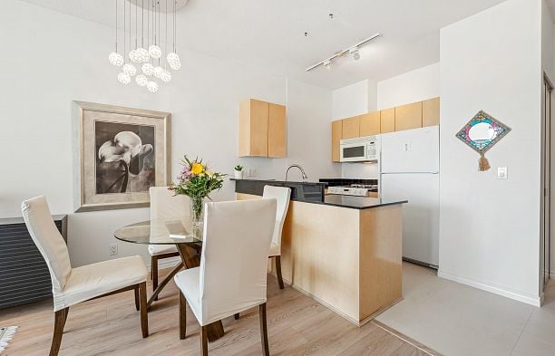 3103 1239 W Georgia Street Coal Harbour