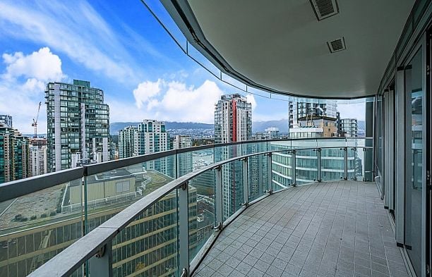 2705 1151 W Georgia Street Coal Harbour