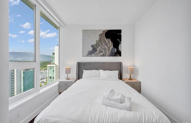 2001 620 Cardero Street Coal Harbour