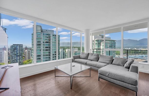 2001 620 Cardero Street Coal Harbour