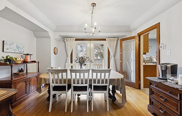 2923 W 32nd Avenue MacKenzie Heights