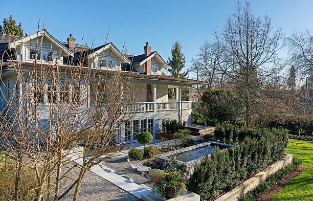 6476 Blenheim Street Southlands