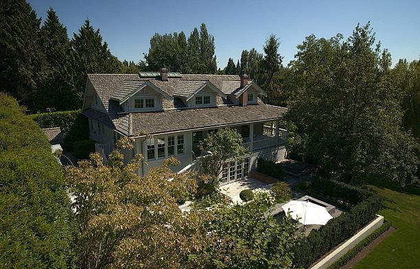 6476 Blenheim Street Southlands