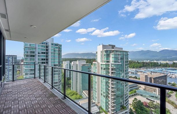 2001 620 Cardero Street Coal Harbour