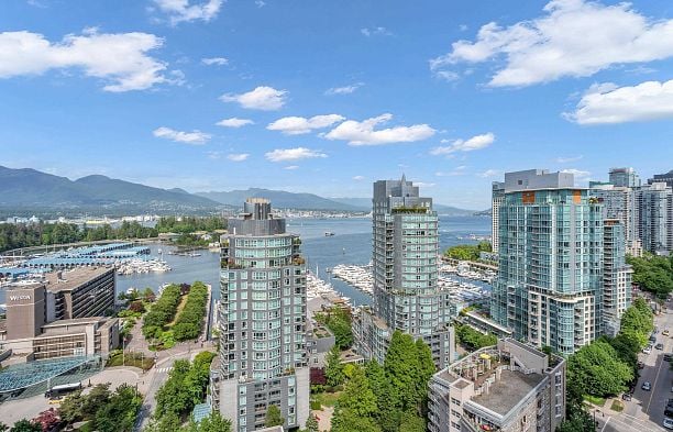 2001 620 Cardero Street Coal Harbour