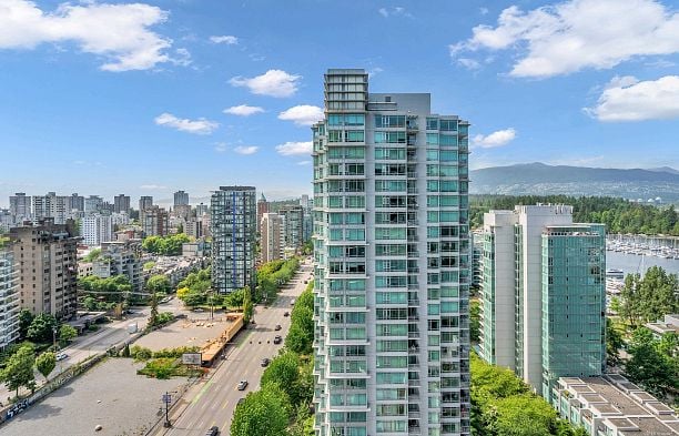 2001 620 Cardero Street Coal Harbour