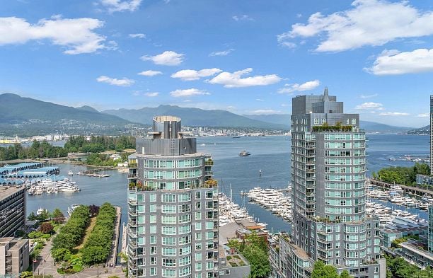 2001 620 Cardero Street Coal Harbour