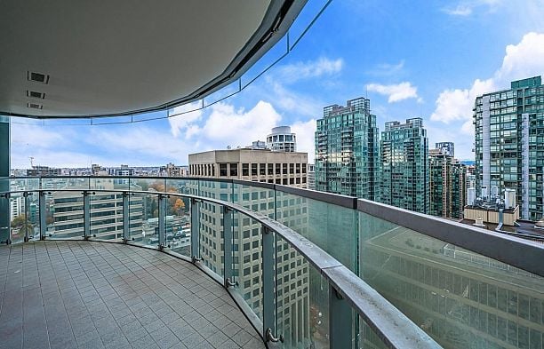 2705 1151 W Georgia Street Coal Harbour