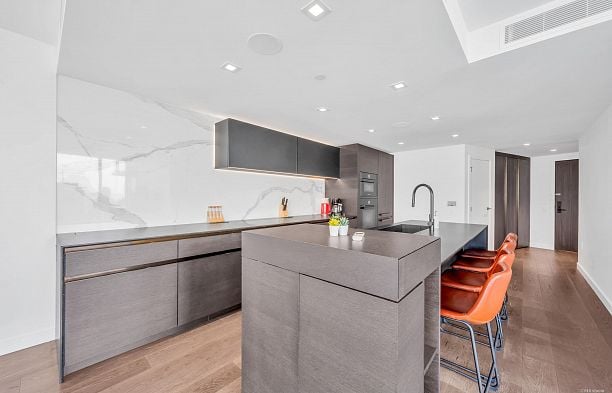 2001 620 Cardero Street Coal Harbour