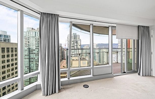 2705 1151 W Georgia Street Coal Harbour