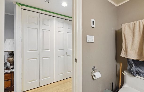 2923 W 32nd Avenue MacKenzie Heights