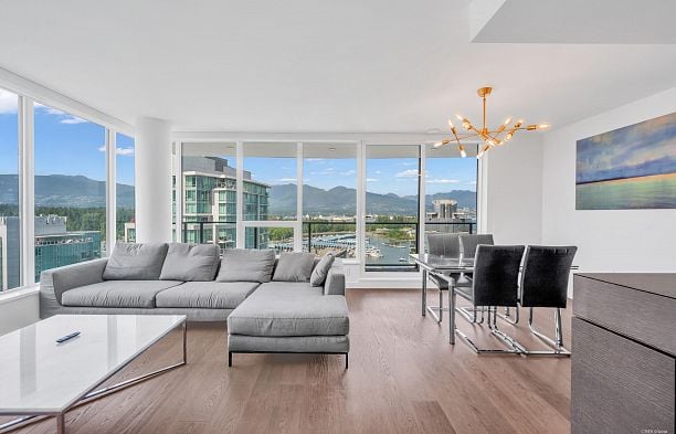 2001 620 Cardero Street Coal Harbour