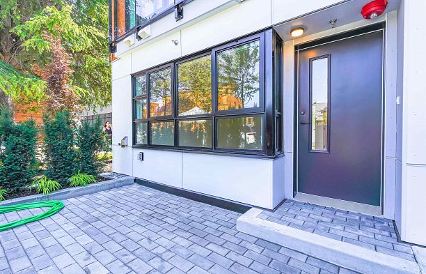 4422 Ash Street Cambie