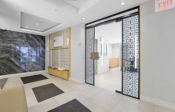 305 505 W 30th Avenue Cambie