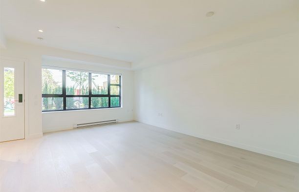 4422 Ash Street Cambie