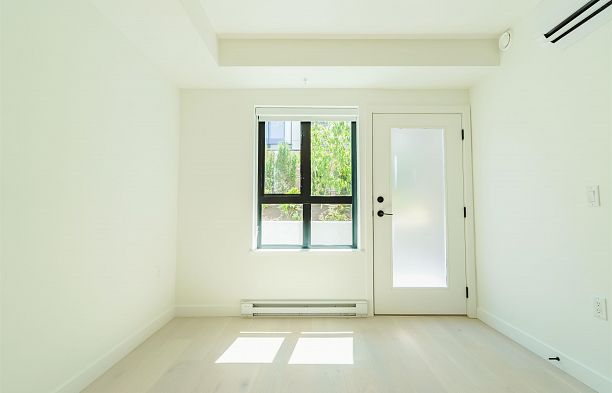 4422 Ash Street Cambie