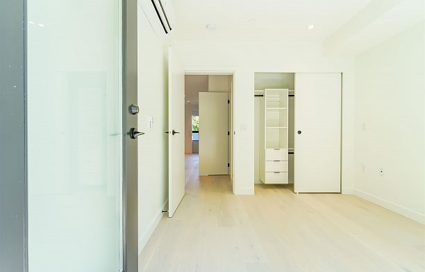 4422 Ash Street Cambie