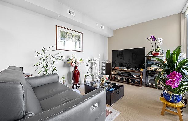 305 505 W 30th Avenue Cambie