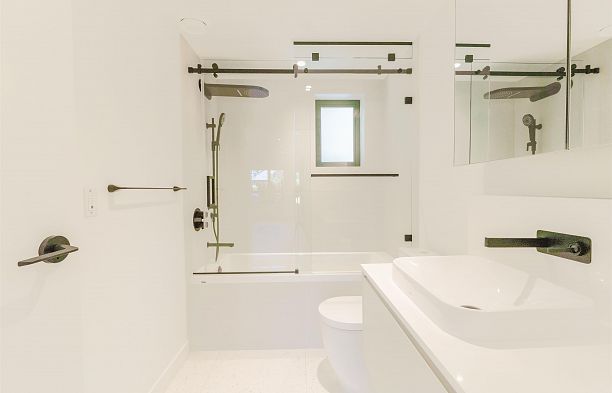 4422 Ash Street Cambie