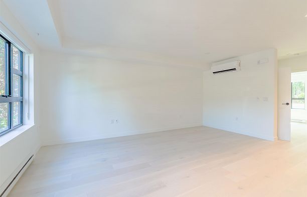 4422 Ash Street Cambie