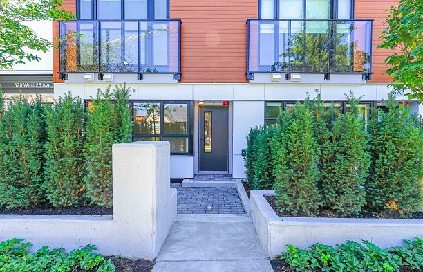 4422 Ash Street Cambie