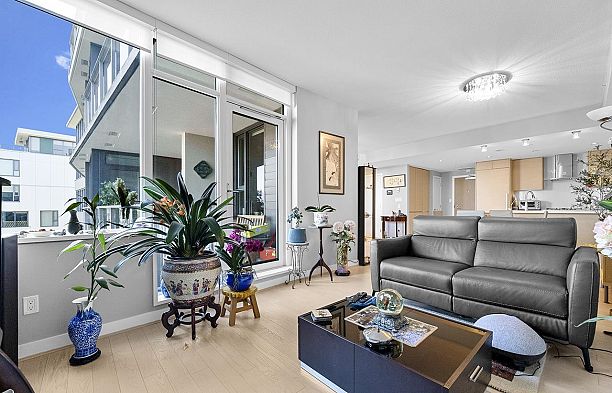 305 505 W 30th Avenue Cambie