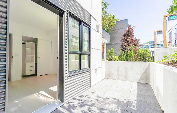 4422 Ash Street Cambie