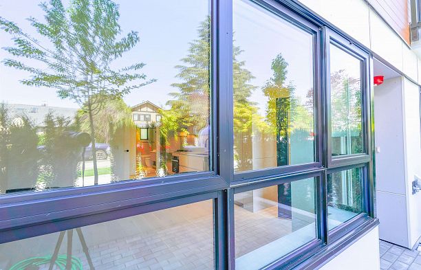 4422 Ash Street Cambie