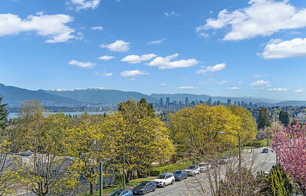4060 W 10th Avenue Point Grey