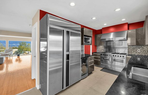 4060 W 10th Avenue Point Grey