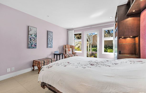 4060 W 10th Avenue Point Grey