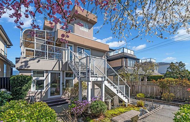 4060 W 10th Avenue Point Grey