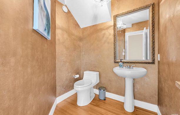 4060 W 10th Avenue Point Grey