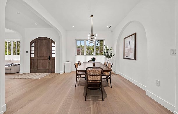 3227 W 35th Avenue MacKenzie Heights