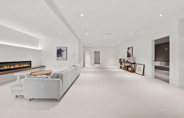 3227 W 35th Avenue MacKenzie Heights