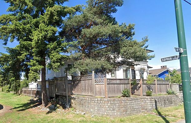 301 E 41st Avenue Main