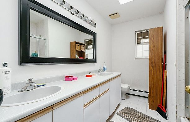 1573 W 66th Avenue S.W. Marine