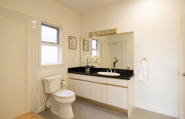 3565 W 29th Avenue Dunbar