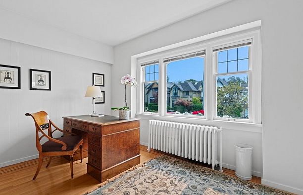 2865 W 33rd Avenue MacKenzie Heights