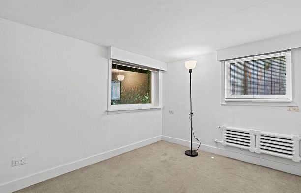 2865 W 33rd Avenue MacKenzie Heights