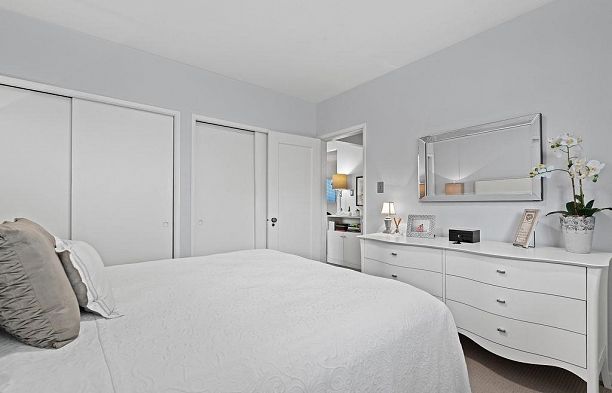 2865 W 33rd Avenue MacKenzie Heights