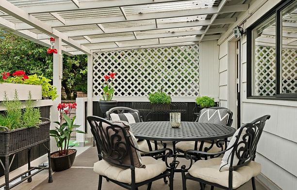 2865 W 33rd Avenue MacKenzie Heights