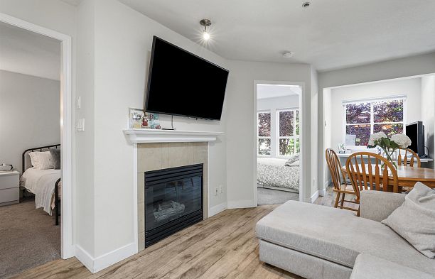 203 3278 Heather Street Cambie