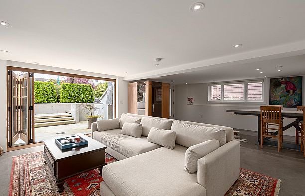 2988 Point Grey Road Kitsilano